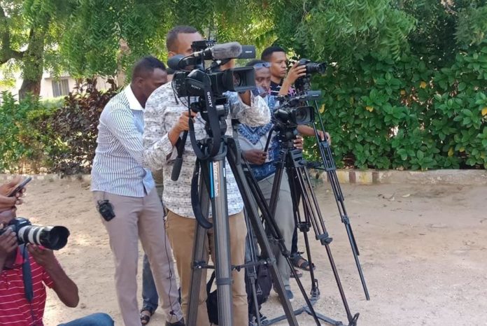 TV station camera crews attend a press conference in Mogadishu, Somalia on May 31, 2019. | Photo credit/ Somali Journalists Syndicate.