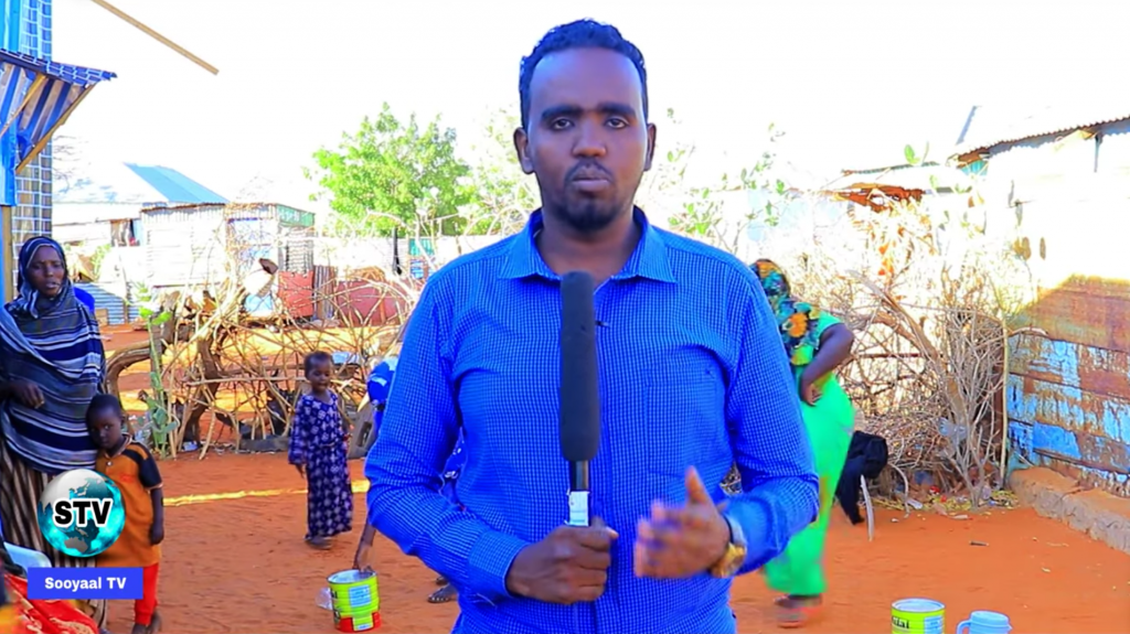 Sooyaal TV journalist, Mahad Bashir Osman during his reporting on 28 January 2021. | Photo / screenshot from Facebook video.