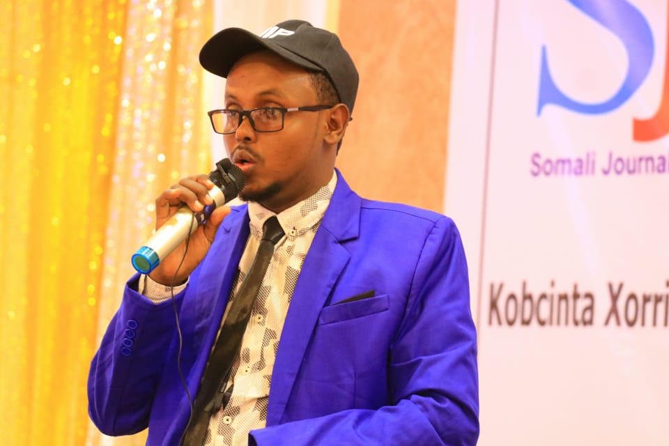 Director of Trainings Department of Galmudug Ministry of Information, Hassan Abdirahman speaks during the end of a three-day training in Galkayo, Mudug on Thursday 9 September, 2021. | PHOTO CREDIT/SJS.