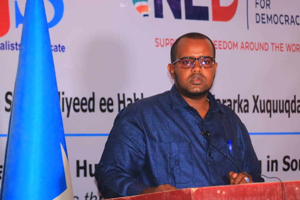 Agaasimaha Radio Cadaado, Sharma'arke Mohamed Mohamud oo ka hadlay furitaanka tababarka 9 June, 2022. | SAWIRKA/SJS.