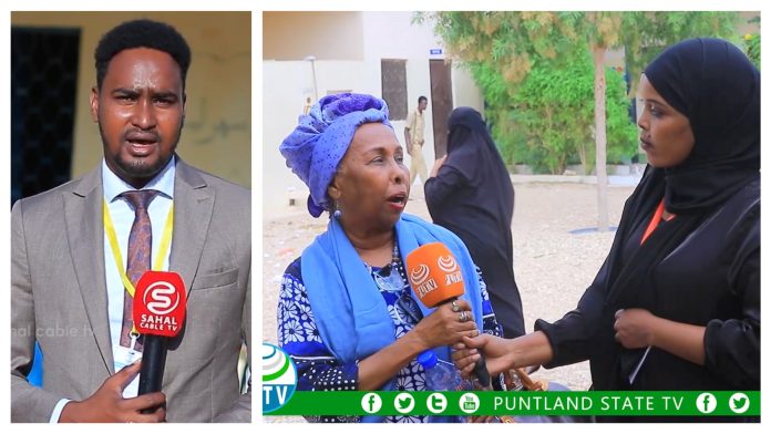 Journalists from privately-owned Sahal Cable TV and Puntland State TV during their election coverage on Tuesday, 23 July 2014. | PHOTO/Photo screenshot from video.